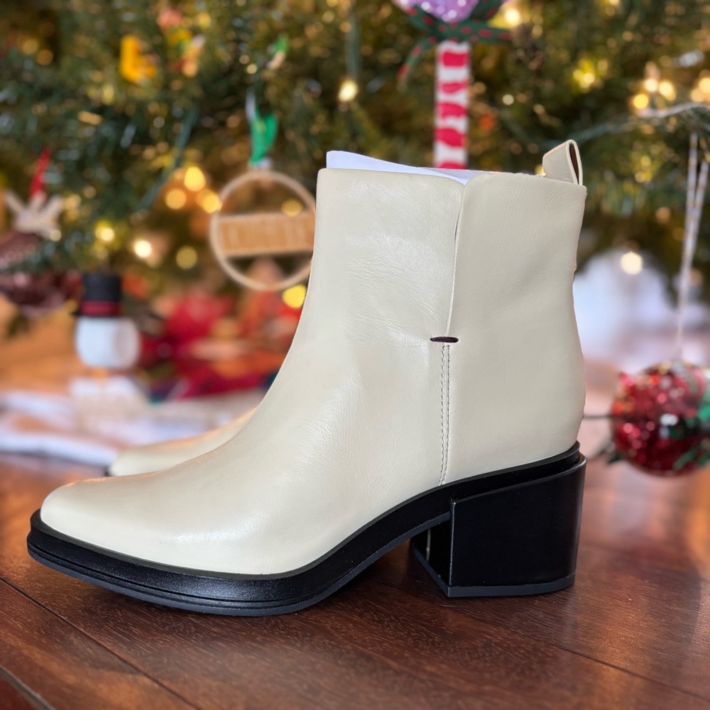 Franco Sarto Dalden Leather Bootie